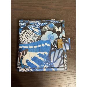 Henri bendel jewelry holder